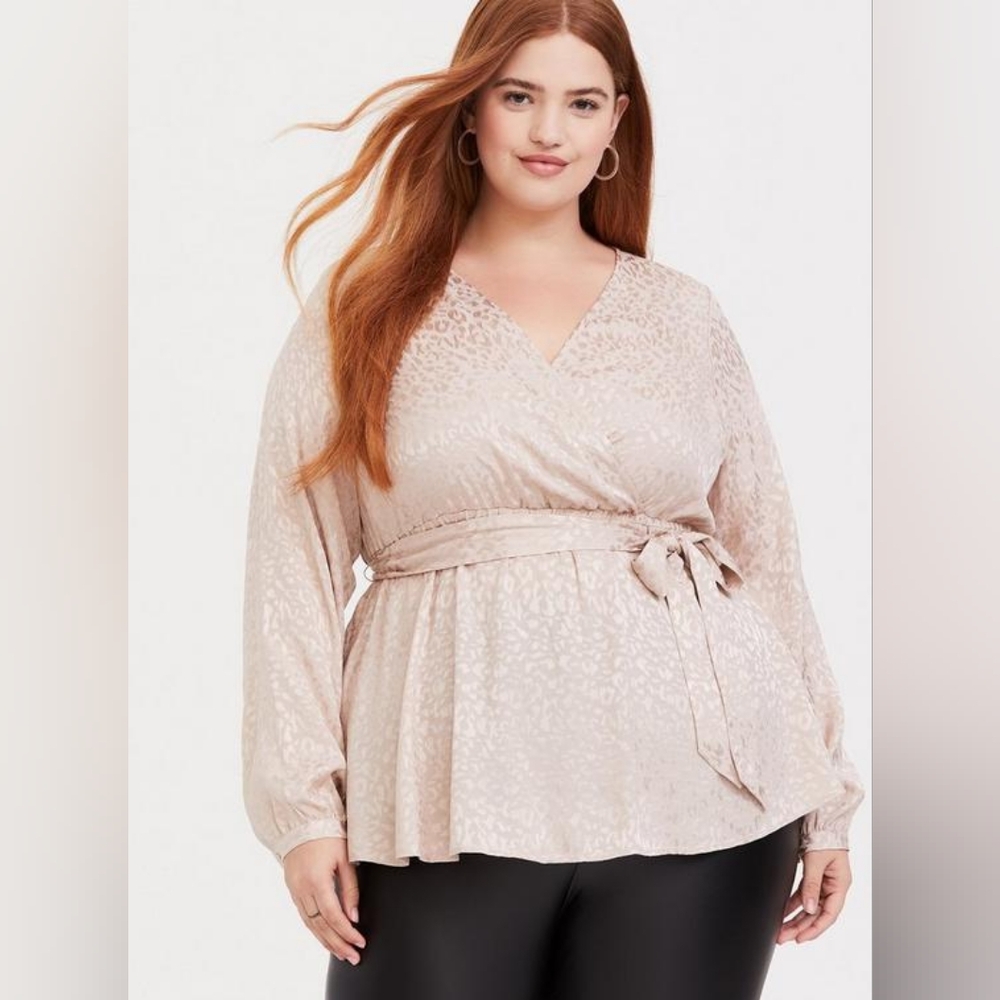 Size 4 Torrid Taupe Jacquard Babydoll Surplice Animal Print Blouse